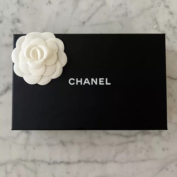 Chanel Leather Quilted Card Holder Wallet Blue teal w/box + reciept - Picture 9 of 9